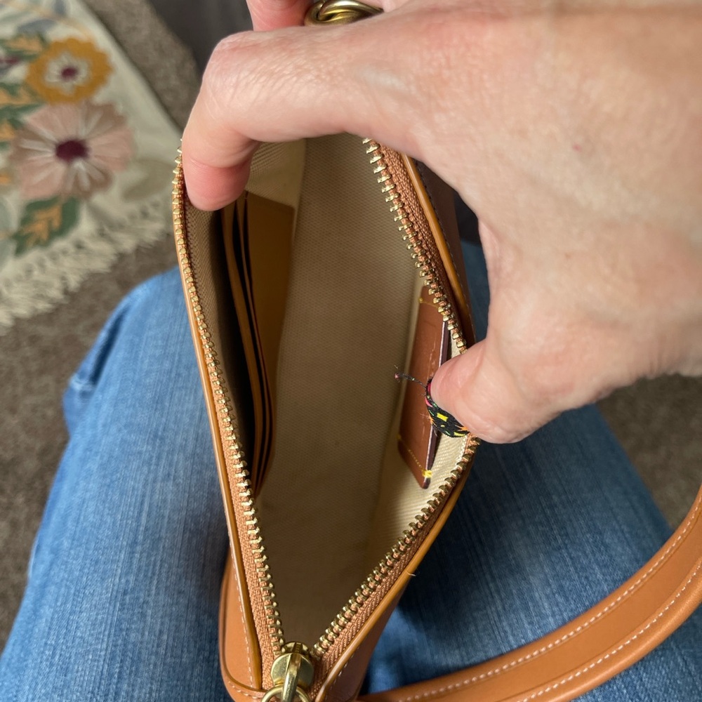Coach Swinger 20 Caramel - Picture 12 of 15